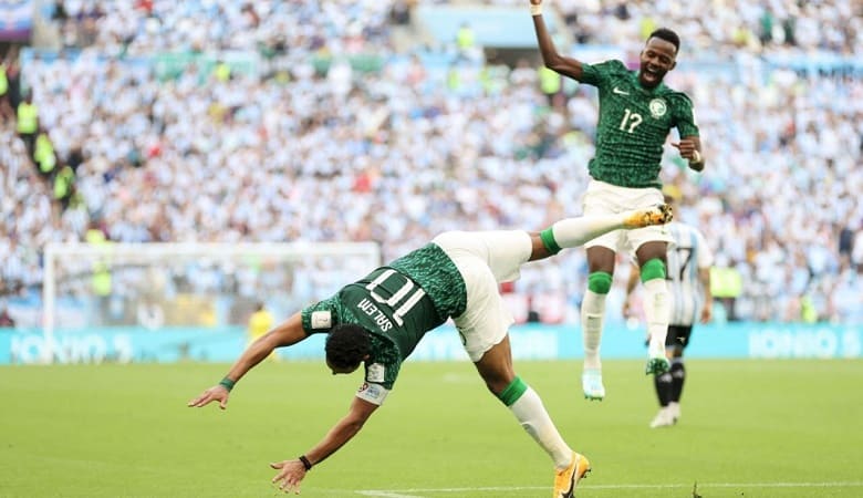 ویدئو/ حرکت عجیب امیر قطر پس از گلزنی عربستان به آرژانتین!