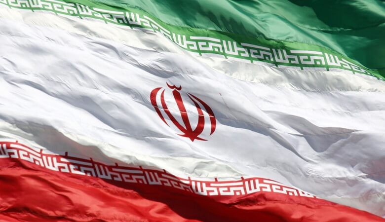 عجیب اما واقعی؛ آبشاری با طرح نقشه ایران