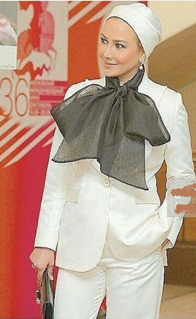 جلب توجه “آنا نعمتی” با این تیپ خاص در مسکو/ عکس