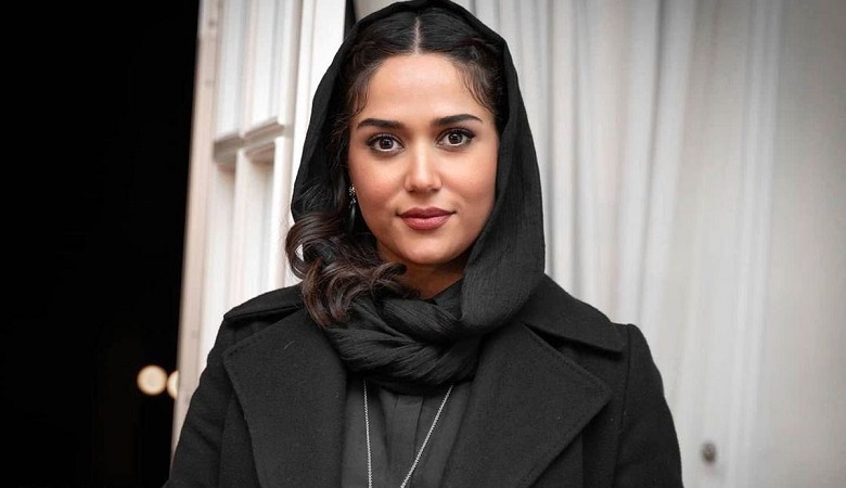 عکس/ پریناز ایزدیار و یک گلاه گیس جنجالی