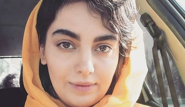 عکس/ اورکت خاکی بر تن مهشید جوادی