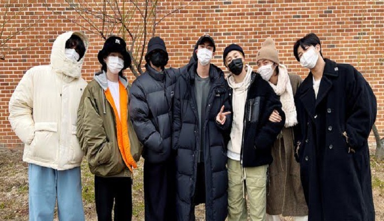 آخرین عکس گروهی اعضا BTS!