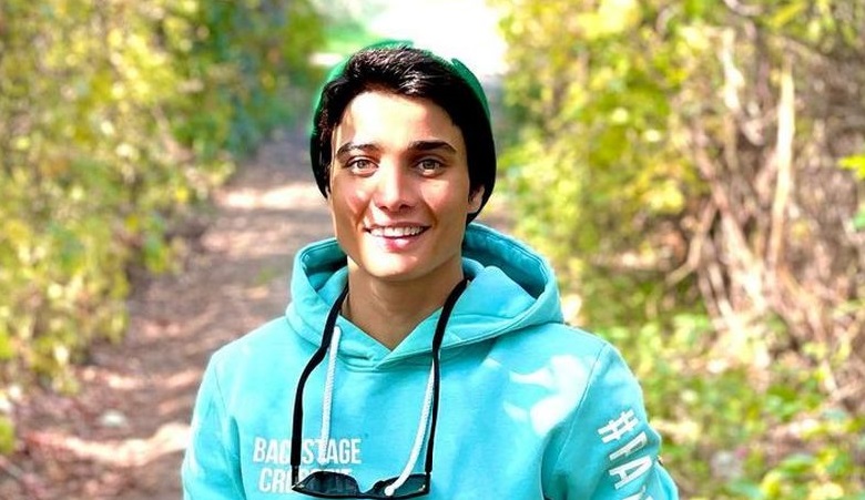 عکس/ آبی و نارنجی عجیب تینا آخوندتبار و دوستش!