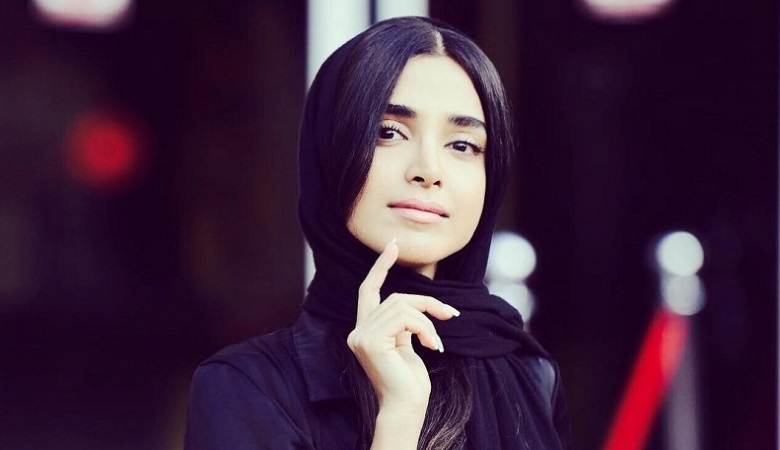 عکس/ الهه حصاری سیاهپوش شد