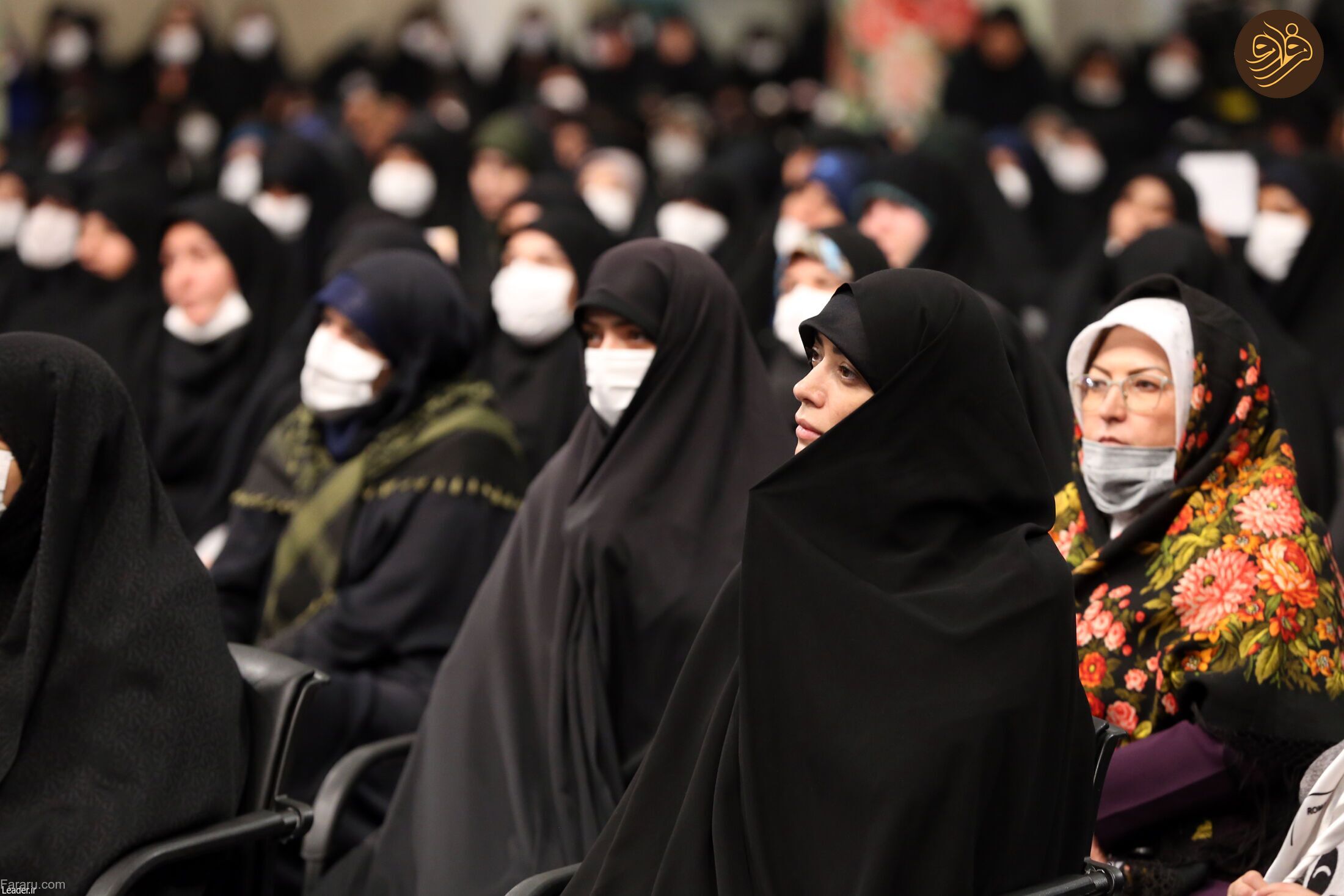 حضور “الهام چرخنده” در مراسم دیدار با رهبری/ عکس