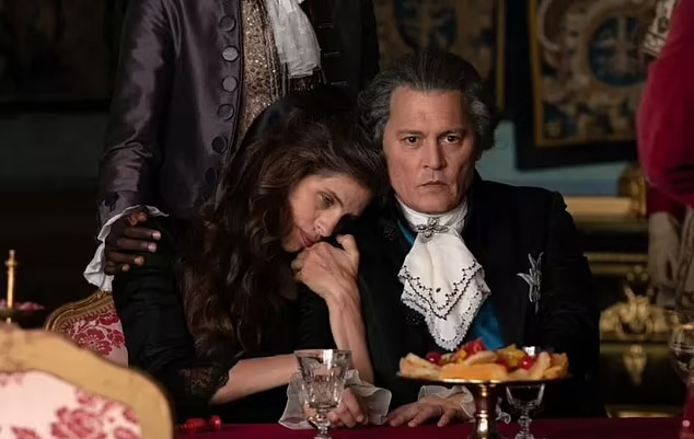 چهره “جانی دپ” به کلی زیرو رو شد/ عکس