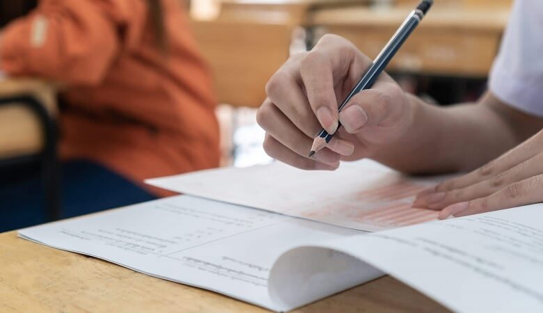 استادبانک؛ انتخابی هوشمندانه برای موفقیت در امتحان