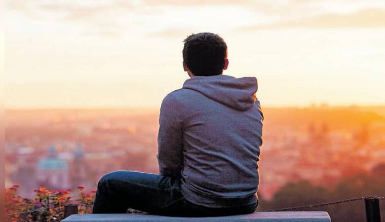 چرا اکثر جذاب ها احساس تنهایی می کنند؟