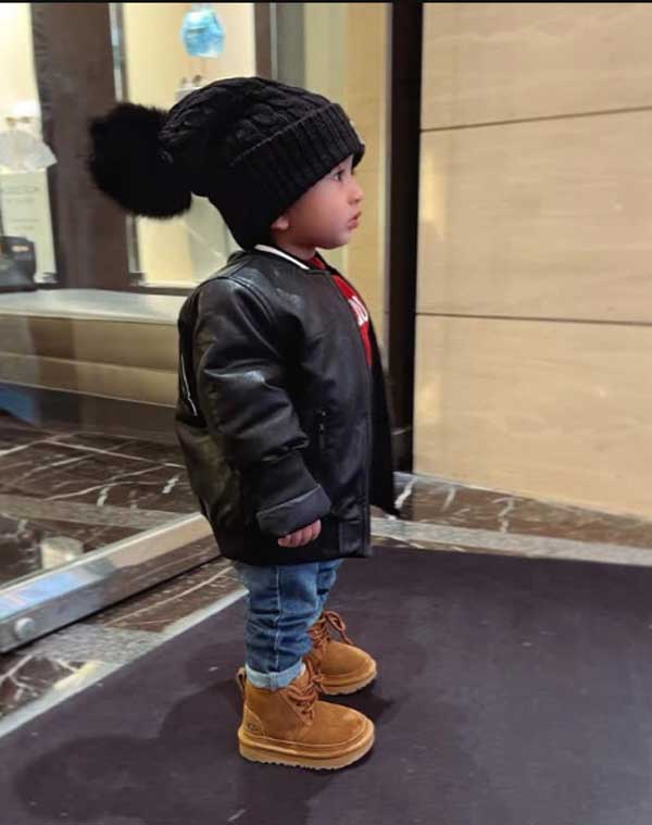 تیپ پسر “دنیا جهانبخت” مورد تمسخر کاربران قرار گرفت/ عکس