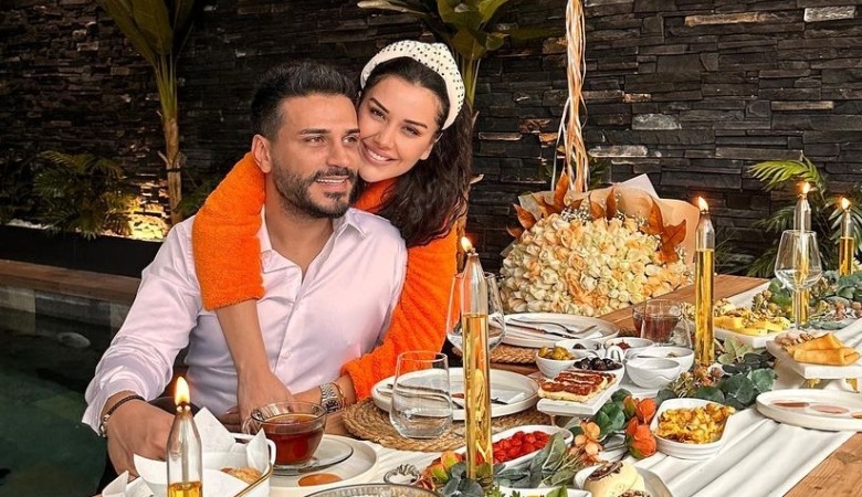 سورپرایز لاکچری همسر خانم بلاگر؛ دسته گلی از دلار!