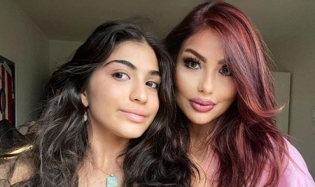 فخرفروشی “دنیز دایی” با چهره زیبای مادرش/ عکس