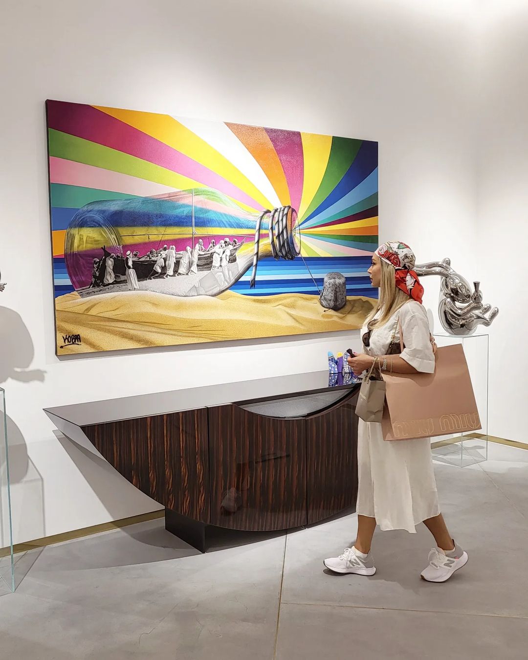 تیپ بدون شلوار “همسر بهرام رادان” سرو صدا به پا کرد/ عکس