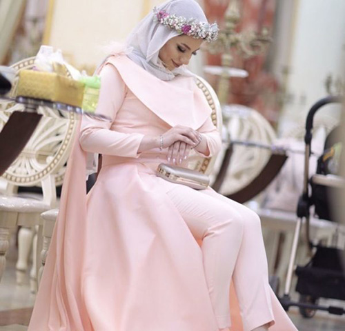 تصاویر خصوصی جشن عقد “مجری معروف تلویزیون” و آقای مجری سرشناس/ عکس