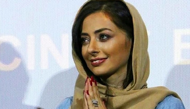 عکس/ تاج سیاه و میک آپ عجیب نفیسه روشن!