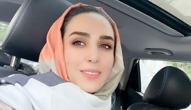 عکس/ سوگل طهماسبی در کنار مادر بختیاری اش!