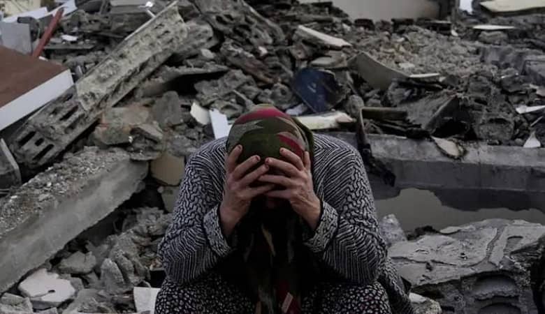 تلخ ترین عکس از زلزله ترکیه که اشک همه را درآورد!