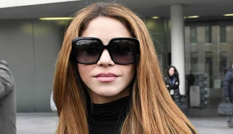 ولنتاین متفاوت “شکیرا” در کنار عشق جدیدش! /عکس