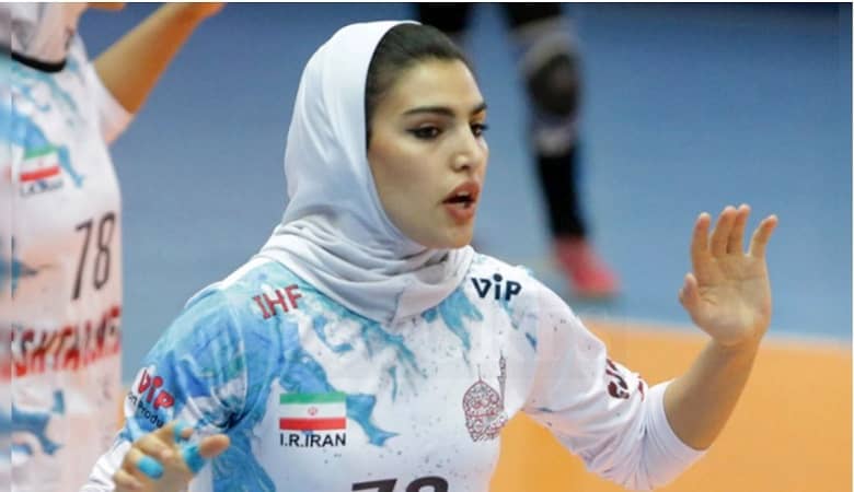 اتفاقی عجیب برای ستاره ملی پوش در فرودگاه امام!