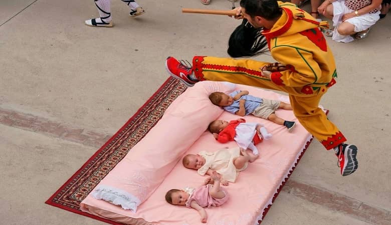 آشنایی با 9 رسم شوکه کننده دنیا که فکرش را هم نمی کنید!