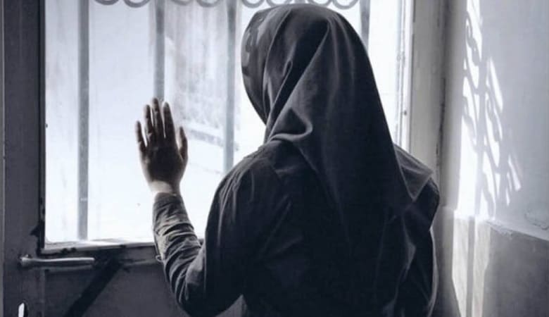 اتفاق وحشتناک برای دختر دانش آموز در سرویس بهداشتی مدرسه‌شان
