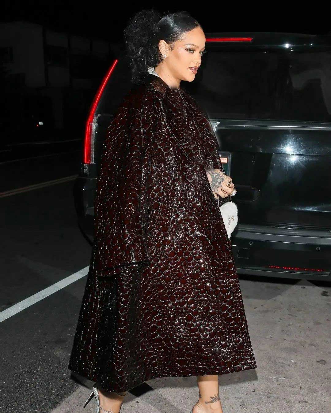 عکس های لو رفته از جشن تولد خصوصیِ خواننده مشهور/ تصاویر