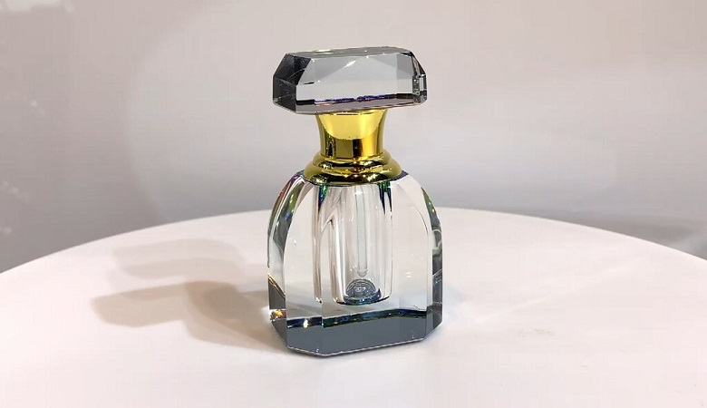قیمت های فضایی برای شیشه های خالی عطر!