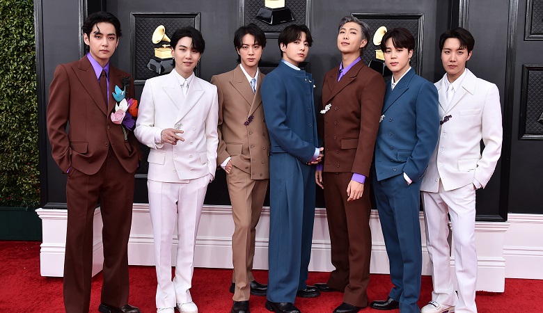 BTS لگویی بلاخره به بازار عرضه شد!