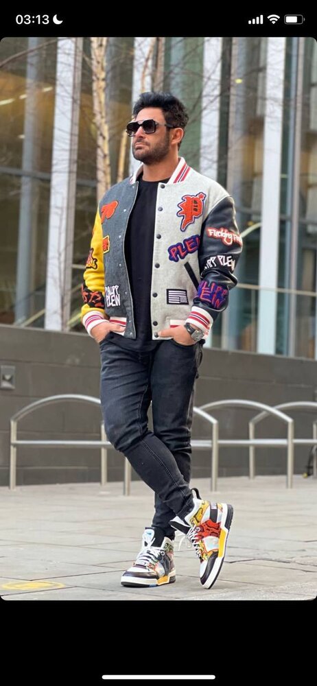 “آقای سوپراستار” پس از ماه ها سکوت با ریخت و قیافه جدید ظاهر شد/ عکس