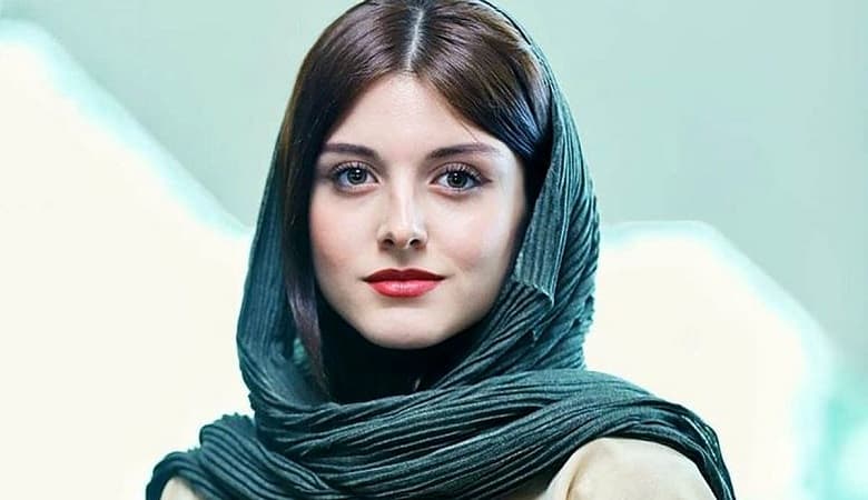 عکس/ ژست بسیار جدی سارا گرجی جیران متفاوتتر از همیشه!