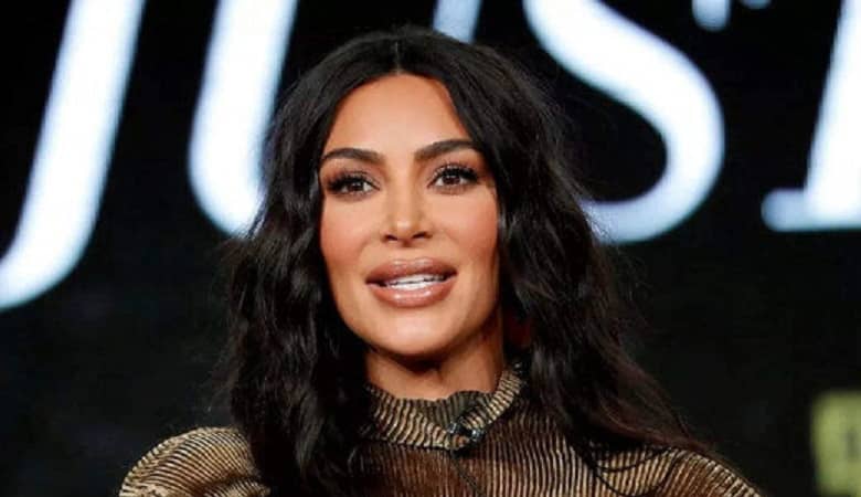 تیپ خاص سلبریتی جنجالی و پسرش در ورزشگاه امارات +عکس