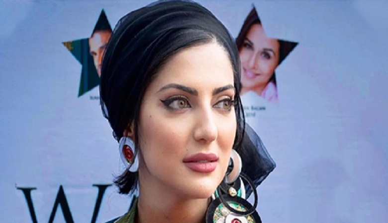 تیپ هلیا امامی در هند غوغا کرد / عکس