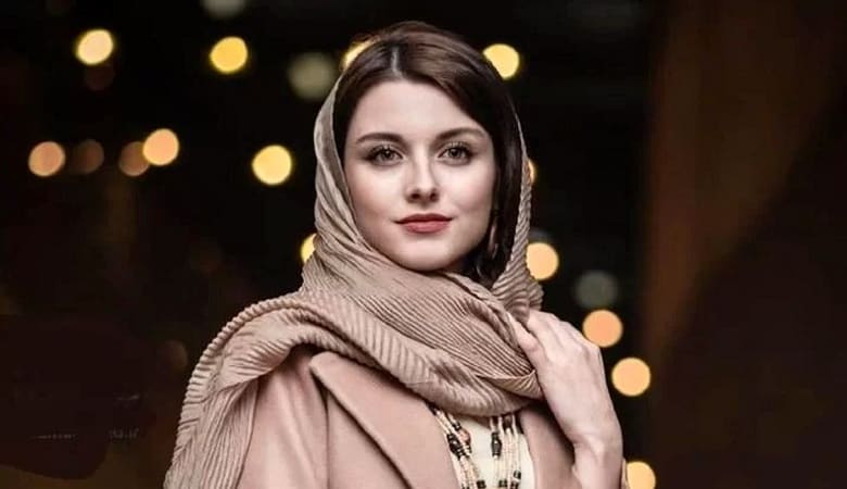 مقایسه کنید؛ تصویر واقعی سارای گرجی با بازیگر ایفاگر نقشش در جیران!