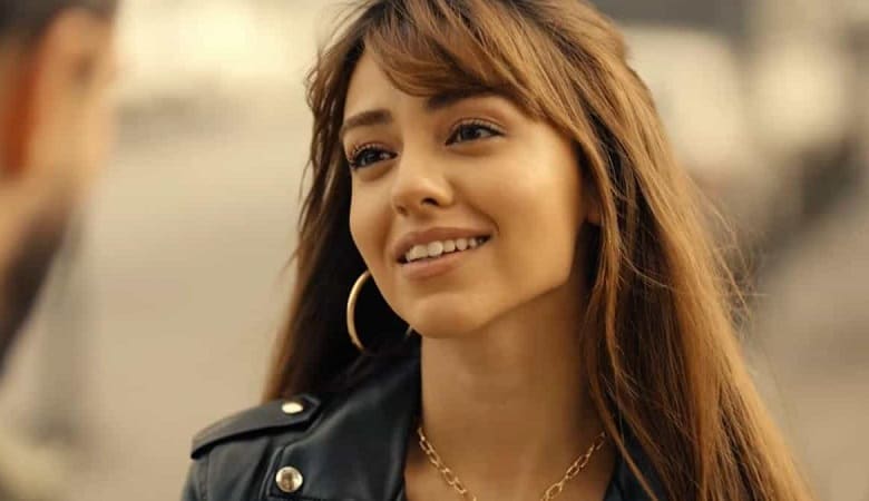 تصاویر/ تفاوت خانم بازیگر مشهور ترک با پیرسینگهای خاص!