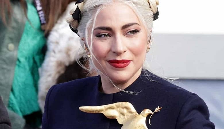 عجیب ترین کارهای سلبریتی ها که حتی فکرش را نمی کنید!