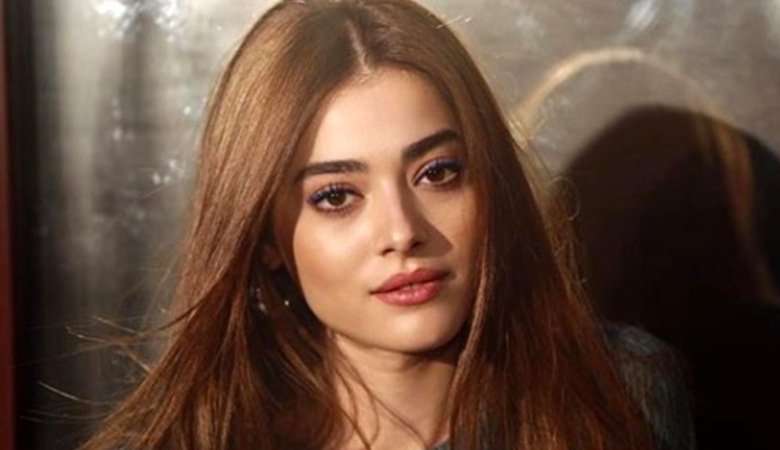 عکس/چهره قبل از عمل خانم بازیگر!