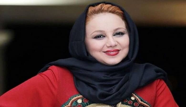 خانم بازیگر مشهور طرفدارانش را تهدید کرد /عکس