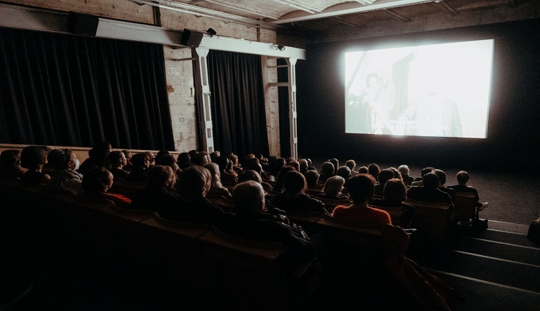 آیا تاکنون بلندقدترین “بازیگر خانم” را می شناختید/ عکس