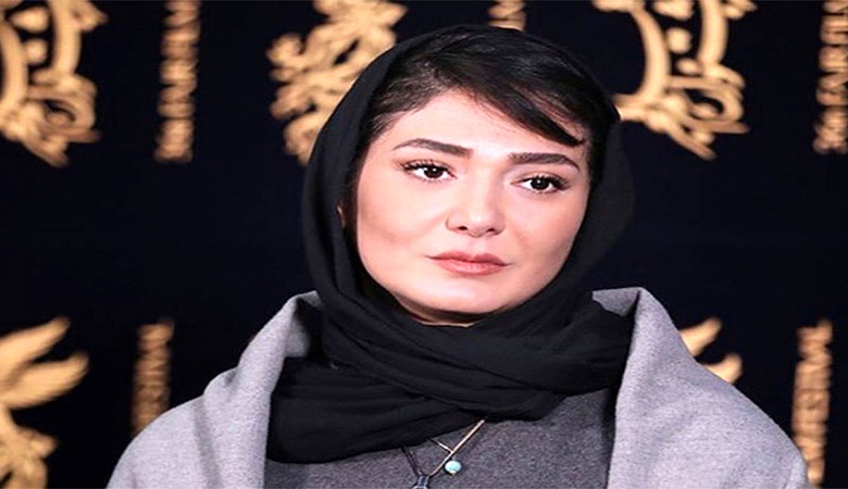 عکس/واکنش خانم بازیگر به نماز خواندن علیرضا دبیر