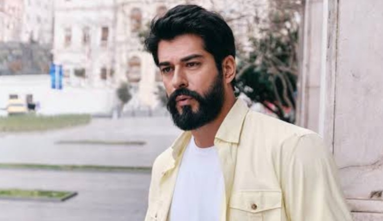 عکس/ قایق شخصی گران قیمت بوراک اوزچیویت و همسرش