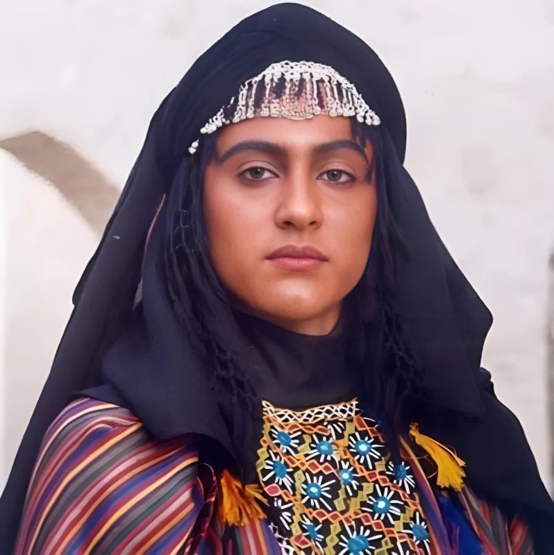 شکل و شمایل باورنکردنی “ویشکا آسایش” در اوایل جوانی/ عکس