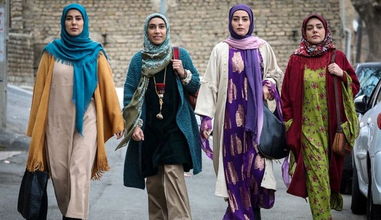 سر و وضع متفاوت “شیرین نون خ” در خانه لاکچری اش/ تصاویر