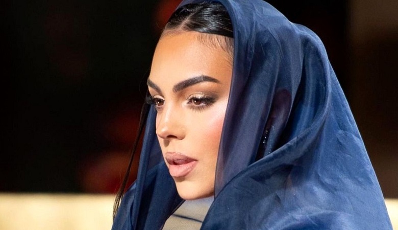 عکس/ جورجینا با لباس عروس جنجال به پا کرد