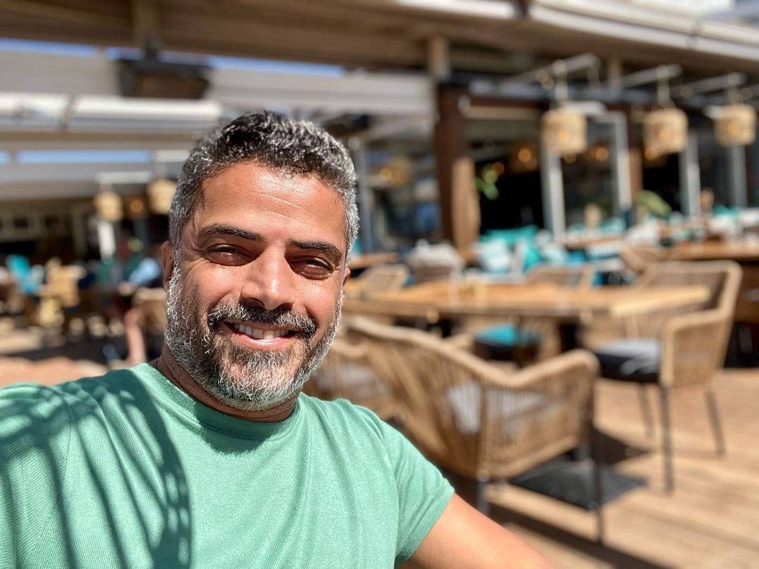 واقعا این عکس از چهره پیر “افشین” خواننده لس آنجلسی واقعی است/ تصویر