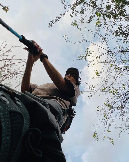 عکس های عجیب و غریب “خانم بازیگر” در حین کوهنوردی/ تصاویر