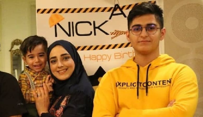 تصاویر/ باور می‌کنید مادر واقعی پسرخوانده ستاره قطبی این زن مشهور باشد؟!