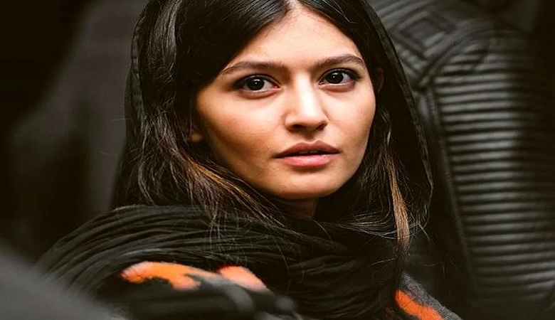 کتابی که پردیس احمدیه پیشنهاد خواندنش را داد