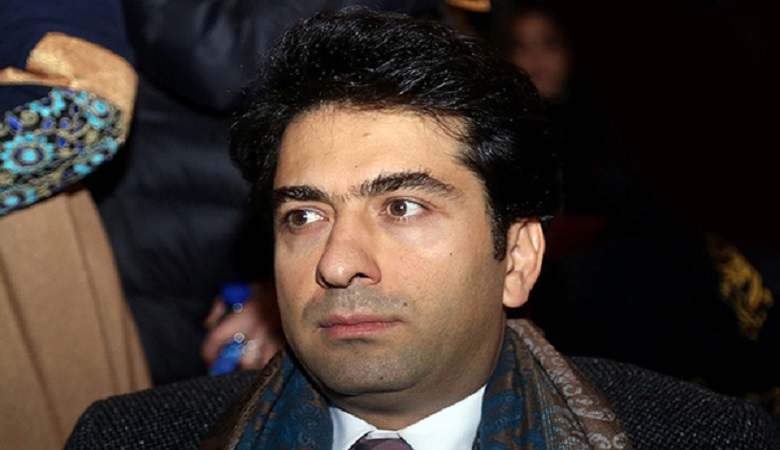 واکنش “محمد معتمدی” به شایعه ممنوع‌الکاری برخی هنرمندان/ عکس