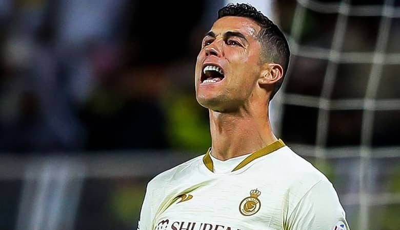 عکس/ رونمایی رونالدو از ساعت 15 میلیاردی جواهر نشان اش