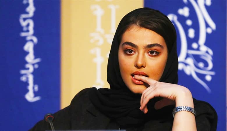 عکس های عجیبی که ریحانه پارسا از خود منتشر کرد/ تصاویر
