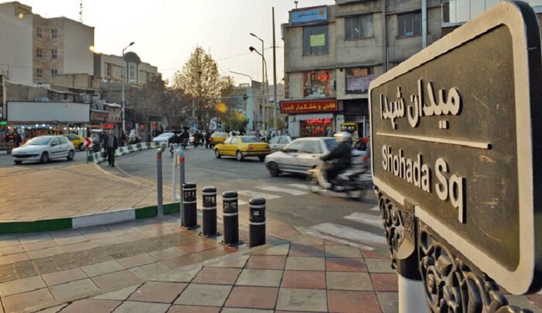 تصاویر +۱۶ / مادر بیچاره در شوک قتل خانوادگی در میدان شهدا